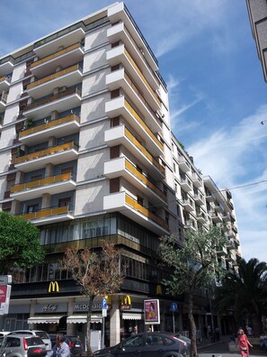 Front of property - B&B Residenza Piazza Moro (Bari)