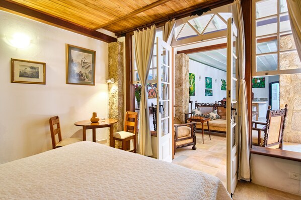 Comfort Double Room, 1 King Bed, Ensuite, Ground Floor