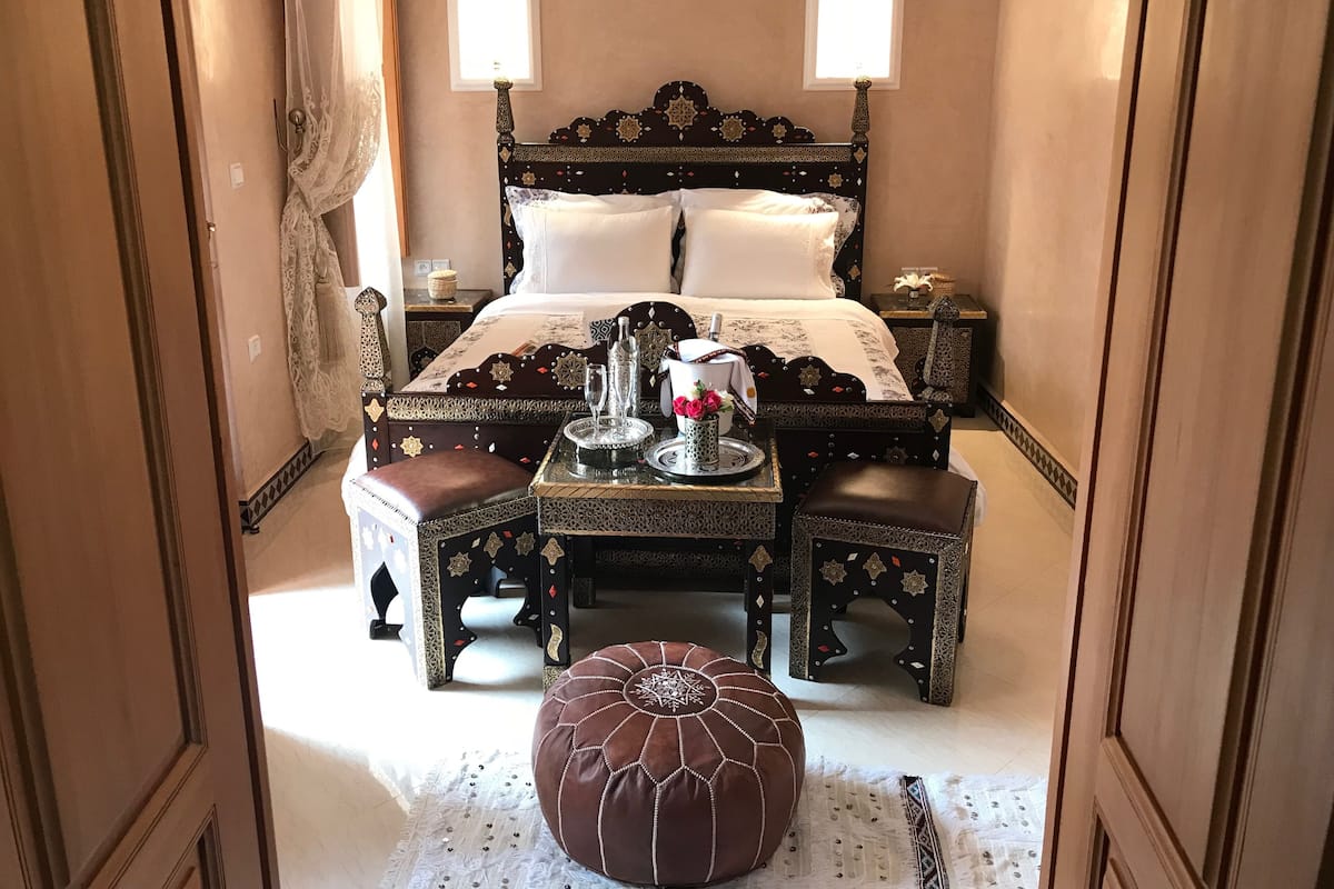 Klassieke tweepersoonskamer, 1 queensize bed, in toren | 1 slaapkamer, hypoallergeen beddengoed, donzen dekbedden