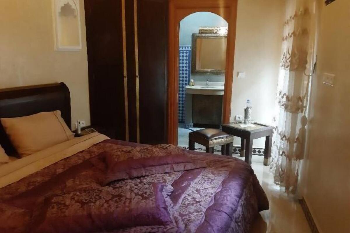 1 bedroom, hypo-allergenic bedding, down comforters, pillowtop beds