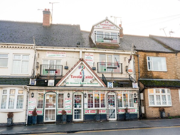 Front of property - La Tavola Calda Hotel (Nuneaton)