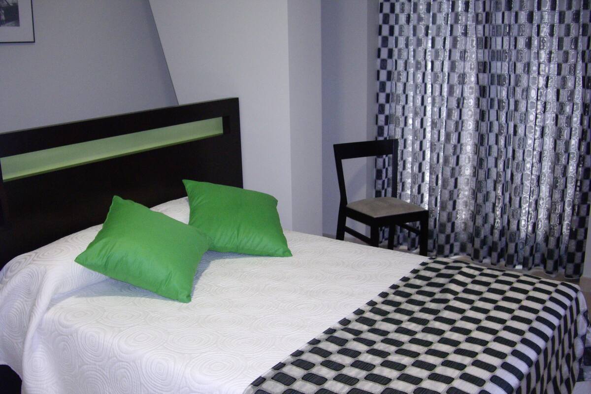 In-room safe, blackout curtains, free WiFi, bed sheets