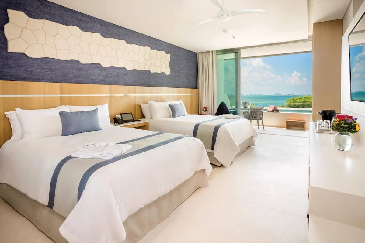 1 bedroom, premium bedding, down duvets, Select Comfort beds