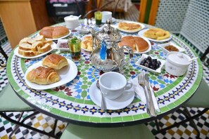 Dining - Dar Ikram  (Fes)