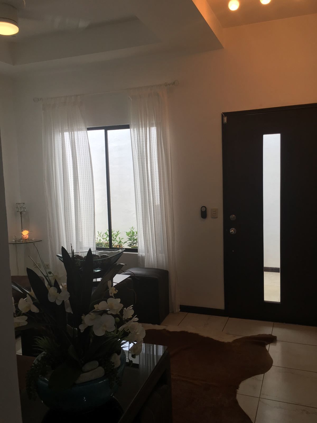 1 kamar tidur, seprai premium, minibar, dan brankas