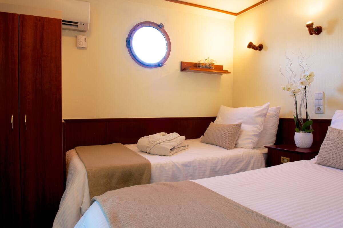Cabaña | Cortinas opacas, sistema de insonorización, wifi gratis