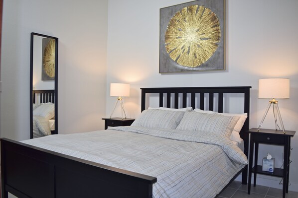 Huis, 2 slaapkamers | 2 slaapkamers, een bureau, een strijkplank/strijkijzer, gratis wifi