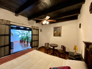 Free WiFi, bed sheets - Hotel Villa Real Antigua (Antigua Guatemala)