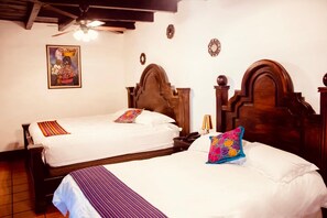 Free WiFi, bed sheets - Hotel Villa Real Antigua (Antigua Guatemala)