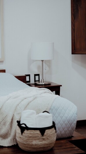 Standard Double Room, 1 Queen Bed | 1 bedroom, premium bedding, minibar, in-room safe