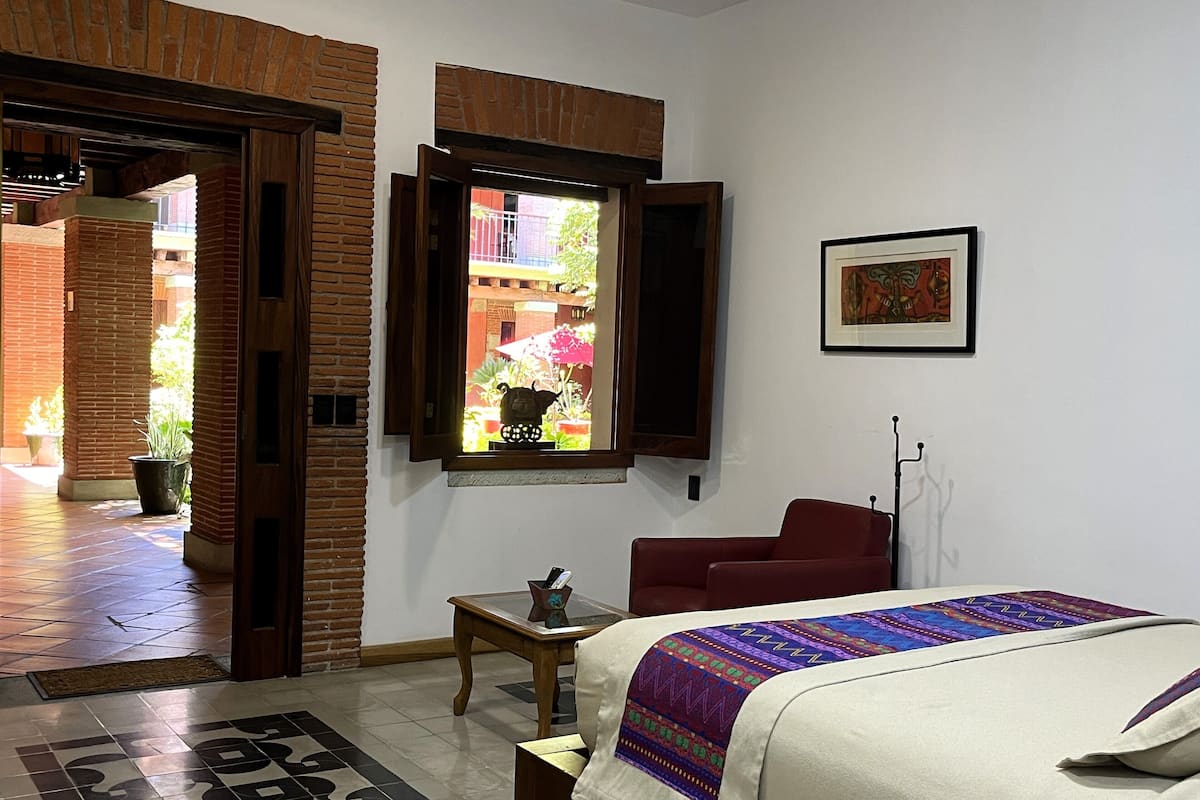 1 bedroom, premium bedding, minibar, in-room safe