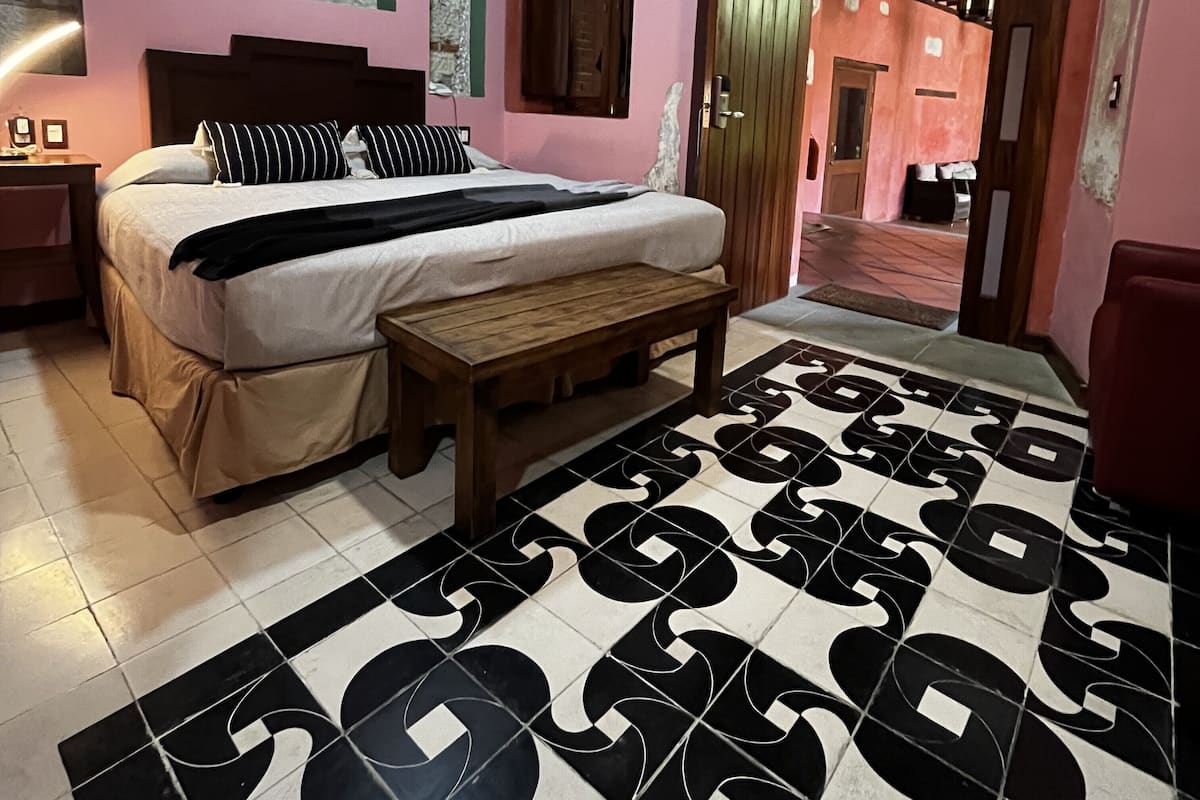 1 bedroom, premium bedding, minibar, in-room safe