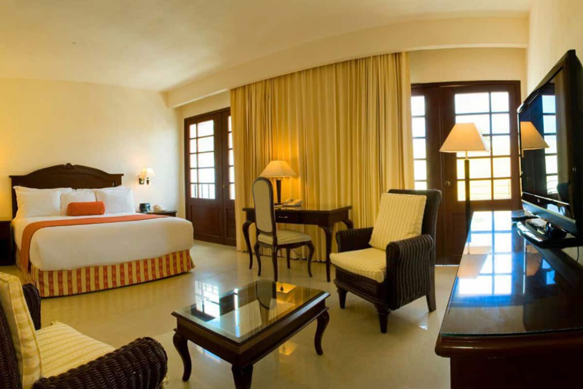 premium bedding, in-room safe, desk, iron/ironing board