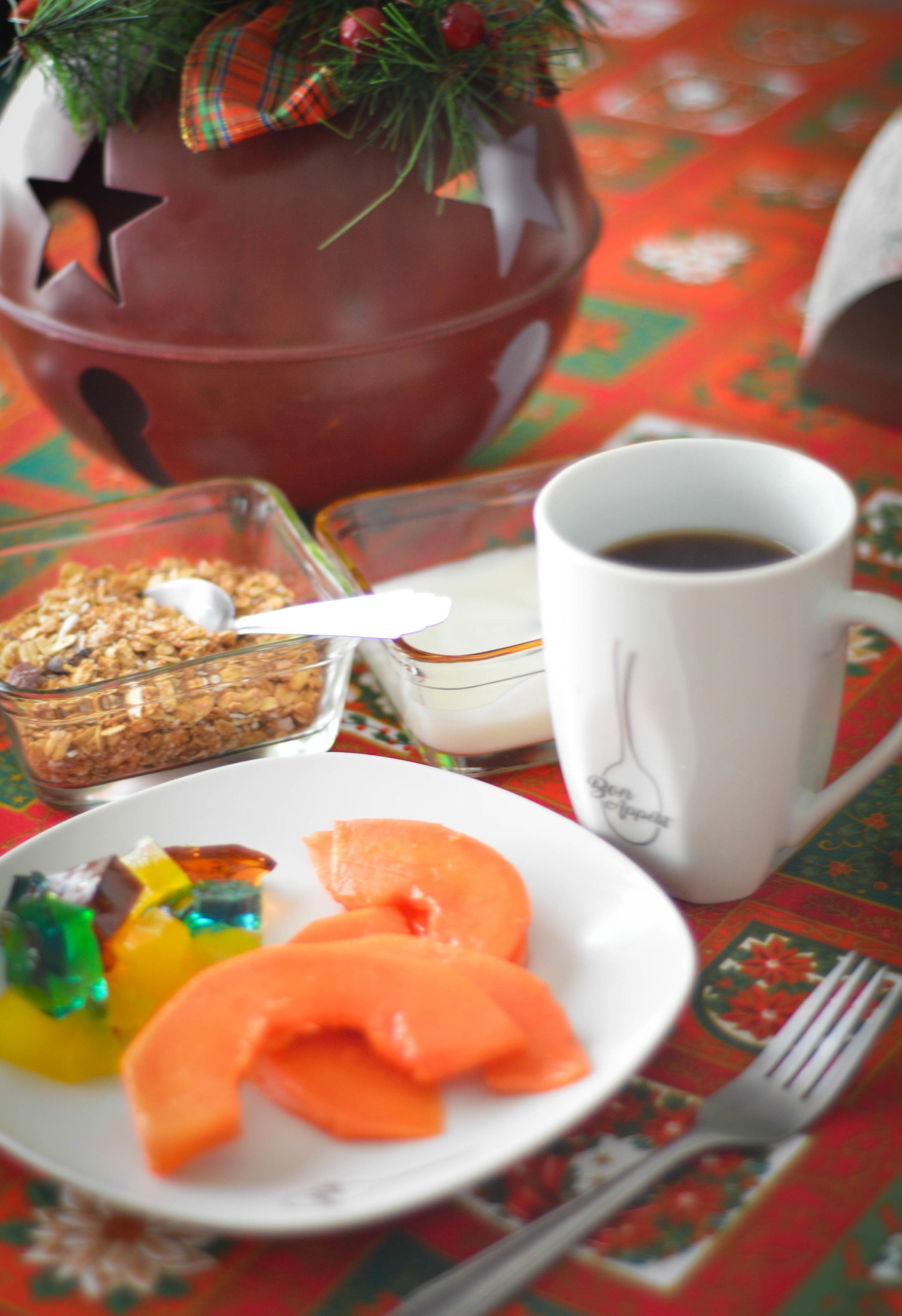 daily cooked-to-order breakfast for a fee