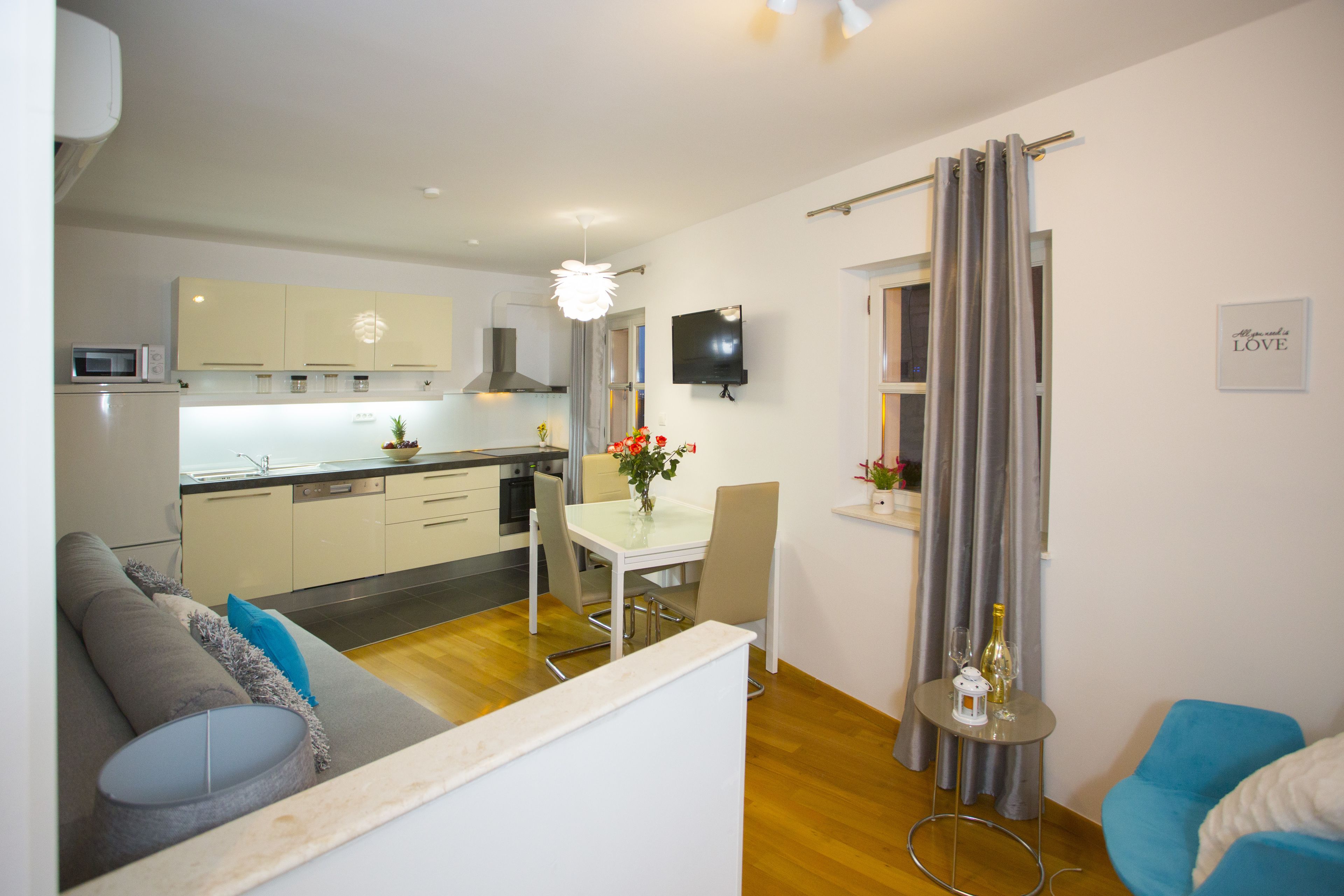 deluxe apartment, 1 bedroom, sea facing | private kitchen | coffee/tea maker, electric kettle