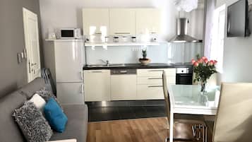 Villa | Cocina privada | Cafetera o tetera y hervidor eléctrico