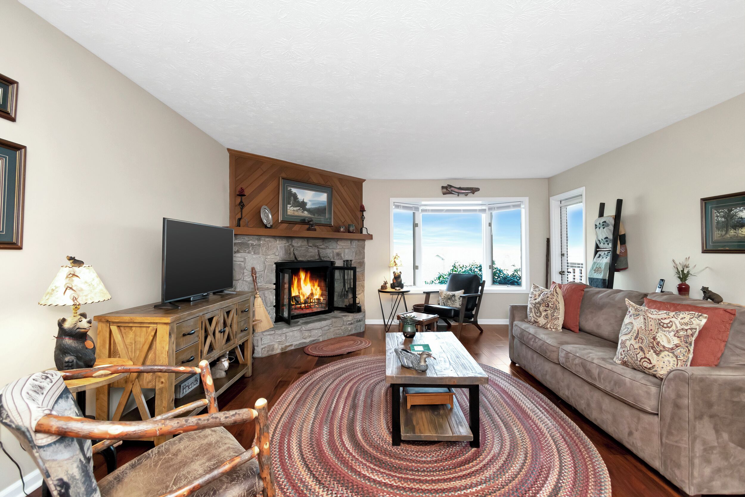 Juniper 2 | Fireplace, Restaurant, Pool, Spa - Blowing Rock, NC