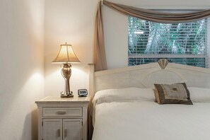 4 bedrooms, iron/ironing board, travel cot, free WiFi