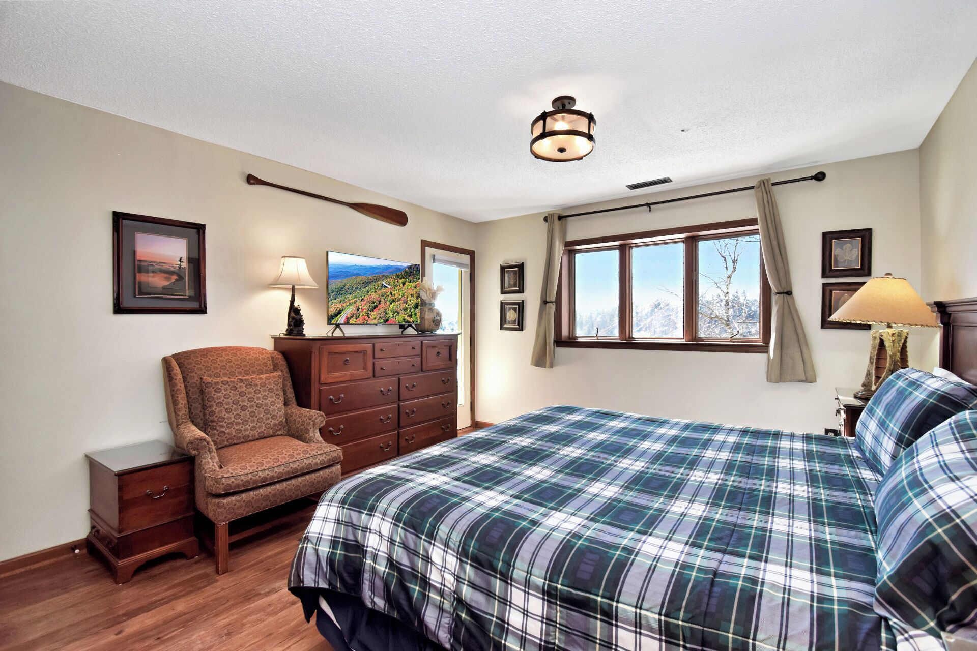 Wren 302 | Restaurant, Pool, Spa - Price Lake, NC