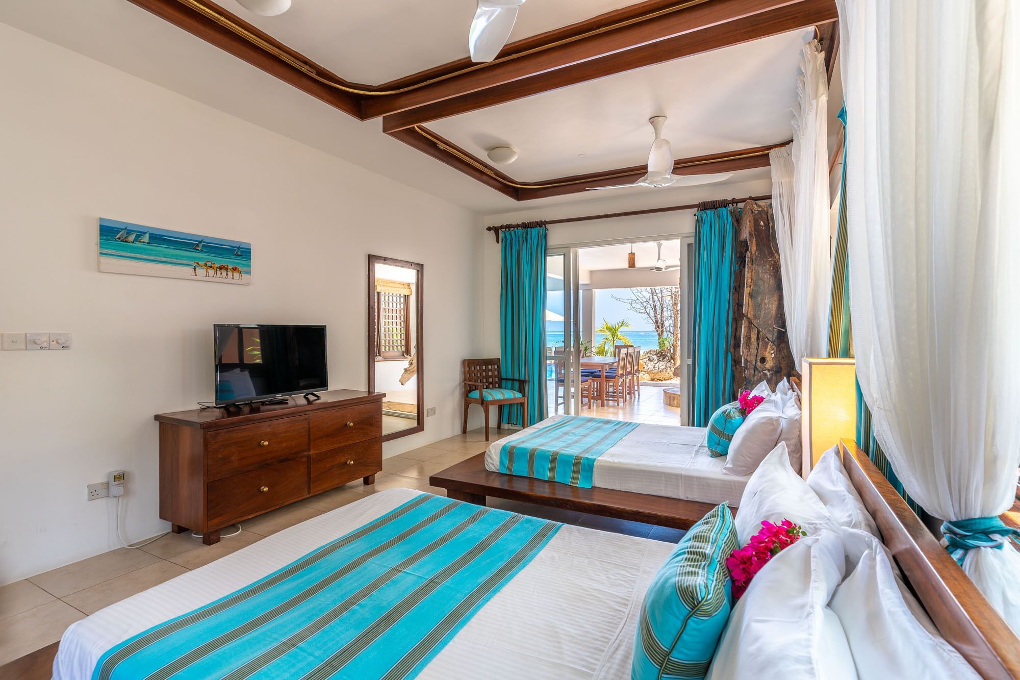 2 chambres, coffres-forts dans les chambres, bureau, Wi-Fi gratuit