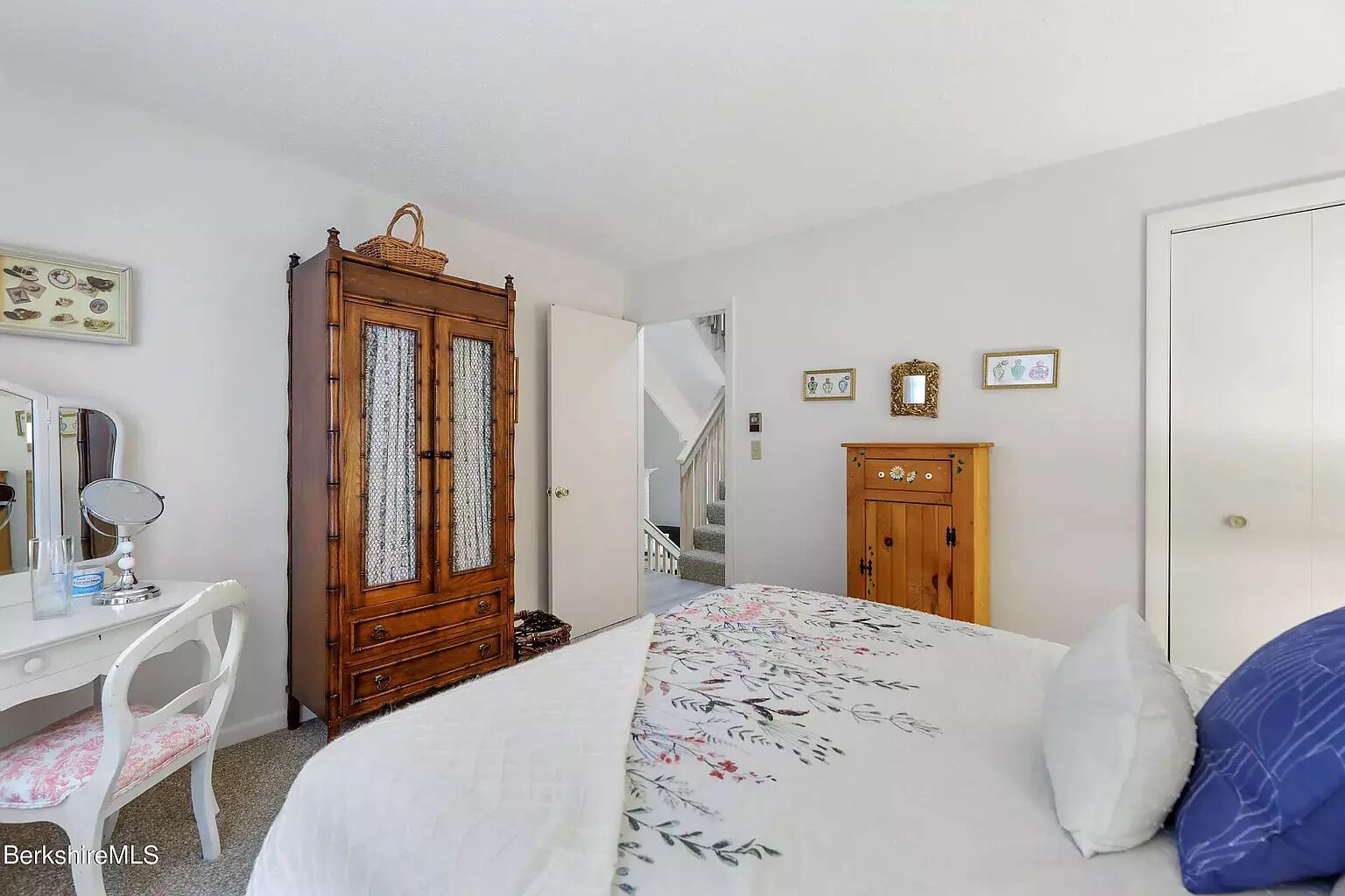 4 bedrooms, desk, free WiFi, bed sheets