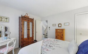 4 habitaciones, escritorio, wifi gratis y ropa de cama 