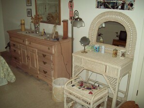 Interior - 3 BR+ 4level WINTER SKI RENTAL
 LOOKING 4 SEASONAL RENTER
 1 MILE OFF OF JIMINEY (Hancock)