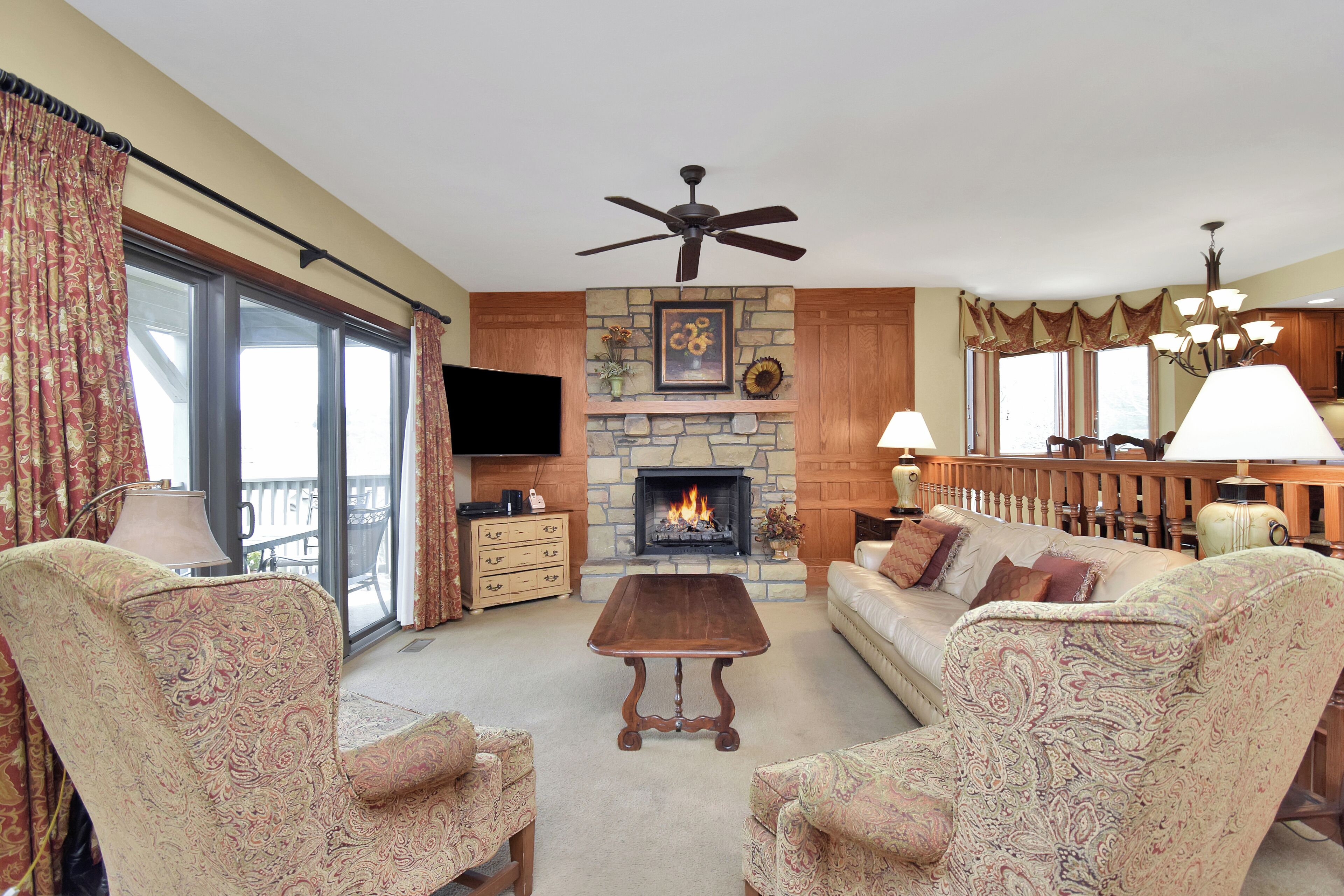 Cumberland 2 | Fireplace, Restaurant, Pool, Spa - Blowing Rock, NC