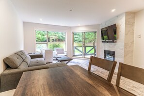 TV, fireplace, DVD player, stereo