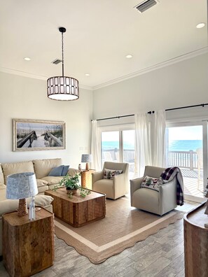 TV - Ocean Melody | Open for Christmas~ Decorated (Dauphin Island)