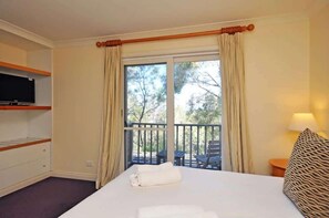 2 dormitorios, tabla de planchar con plancha, wifi y ropa de cama