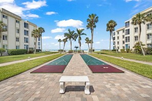 Property grounds - Island House Beach Resort V8 (Siesta Key)