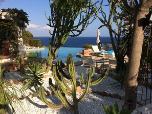 An infinity pool