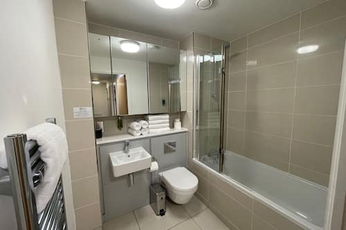 Apartment, 2 Bedrooms, Accessible (new) | Bathroom