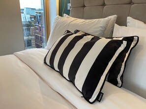 Superior Apartment, 2 Bedrooms, Accessible, City View - Quay Apartments Manchester (Manchester)