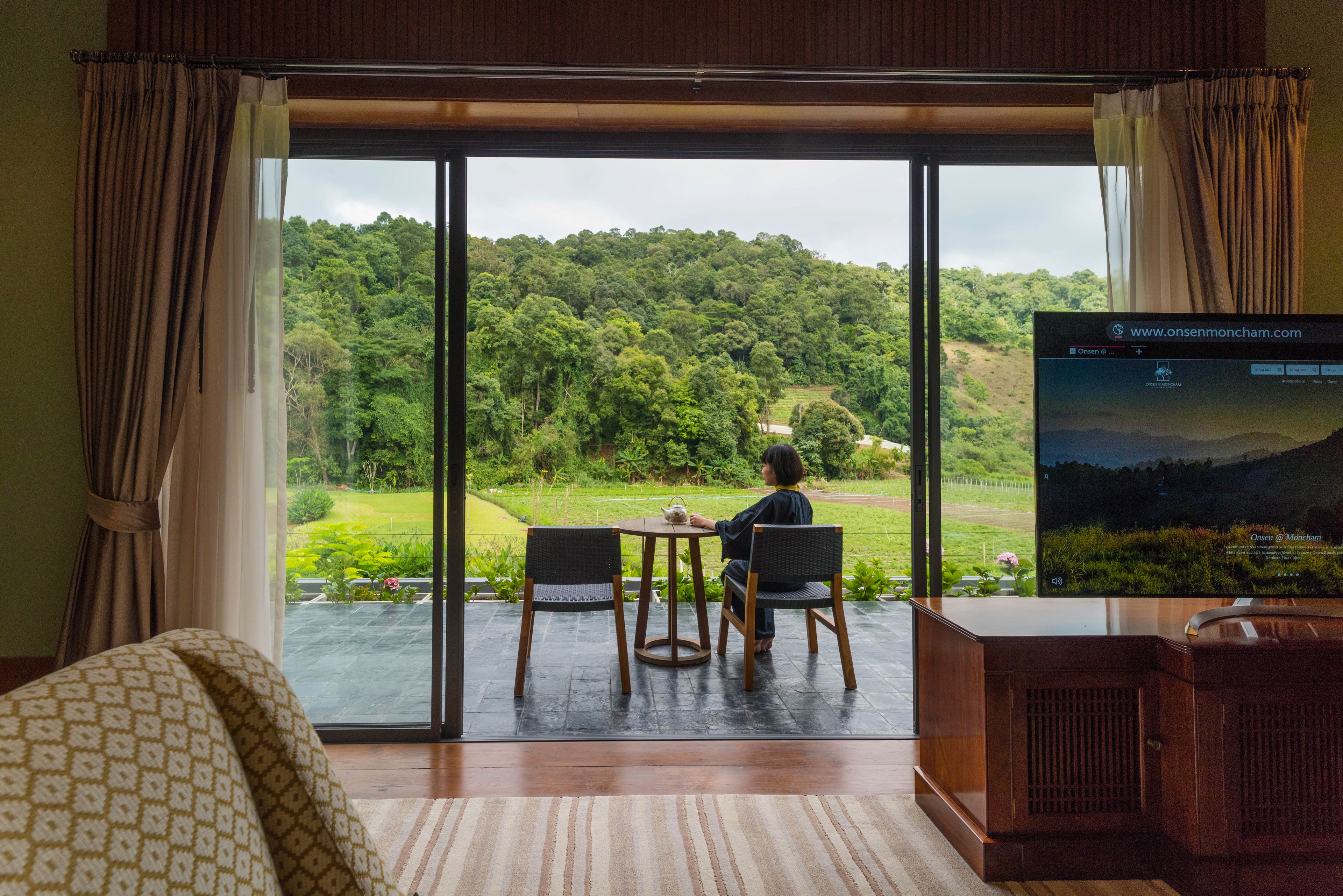 one bedroom emperor suite (adults only) | hypo-allergenic bedding, in-room safe, desk, blackout curtains