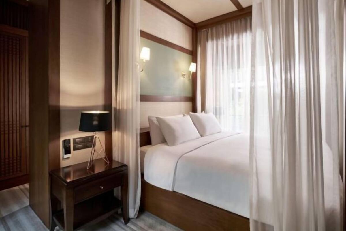 Ropa de cama hipoalergénica y artículos del minibar gratis