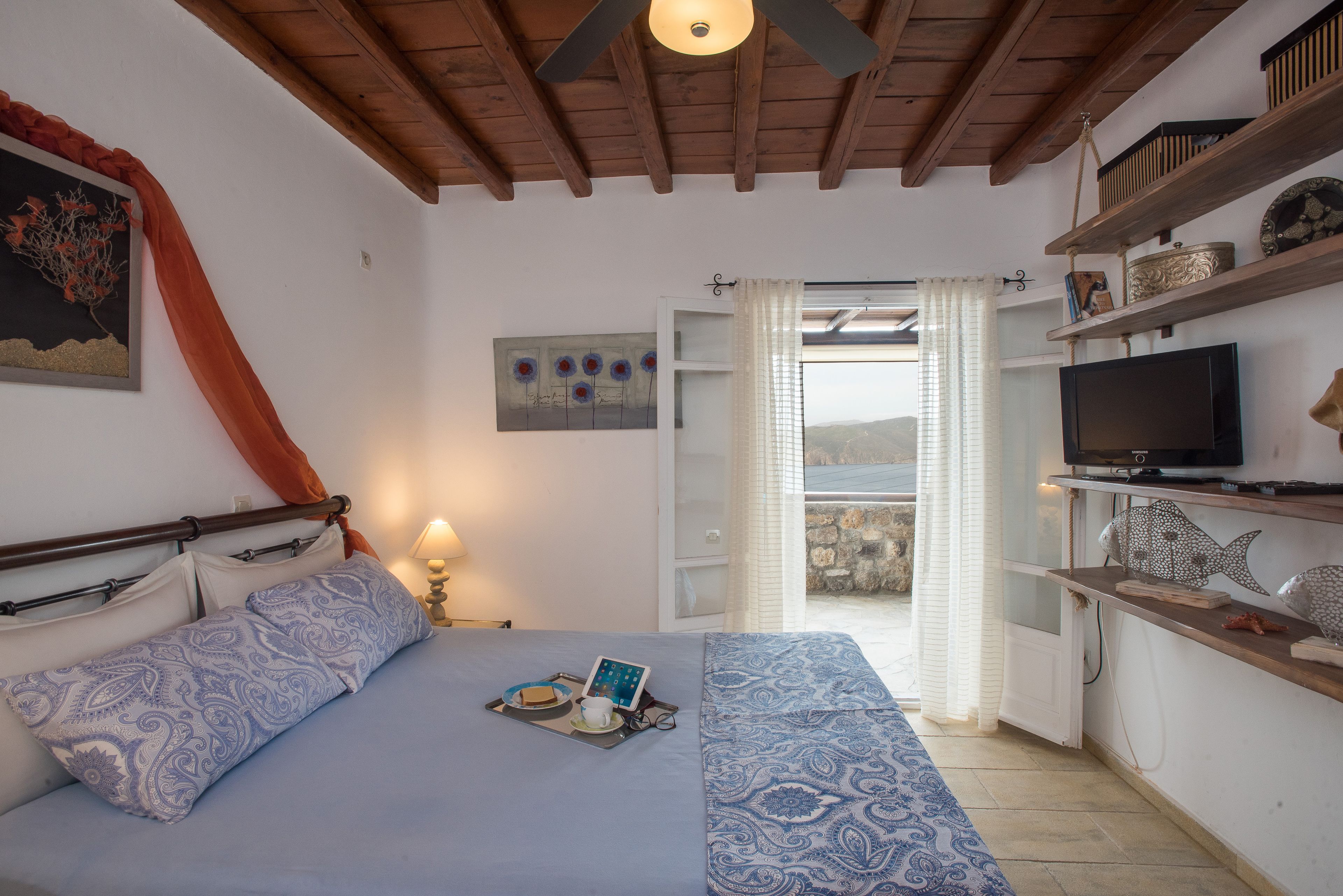 Apartment | 2 bedrooms, desk, soundproofing, iron/ironing board