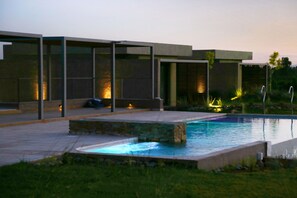 Outdoor pool - Casa Petrini (Los Árboles)