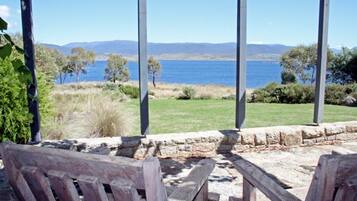 House | Terrace/patio
