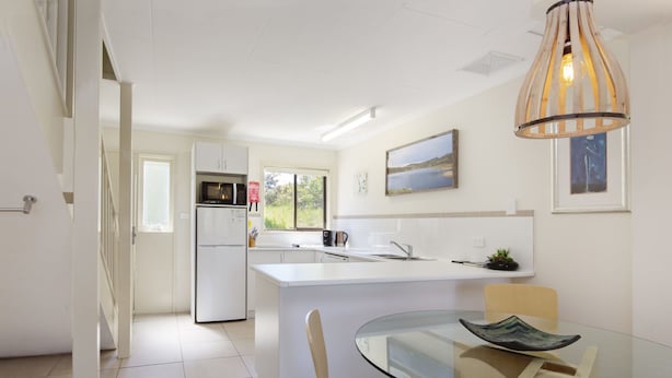 Townhome | Private kitchen | Coffee/tea maker, full-sized fridge, microwave, dishwasher - Lakeside Townhouse (Jindabyne)