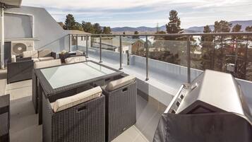 Apartment | Balcony view