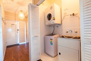 Apartment | Room amenity - Summit 9 - Modern and stylish newly renovated apartment (Jindabyne)