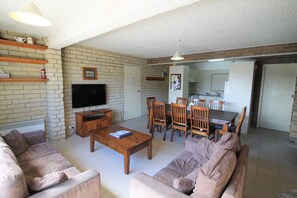 Living room - Central Park 4 - Centre of Jindabyne (Jindabyne)