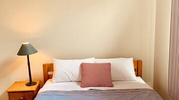 Rumah | 4 kamar tidur, setrika/meja setrika, dan seprai linen