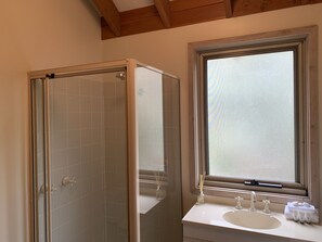 Casa | Banheiro | Chuveiro/banheira combinados, banheira de imersão