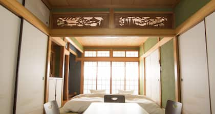 DOUGO-YADO Guest House