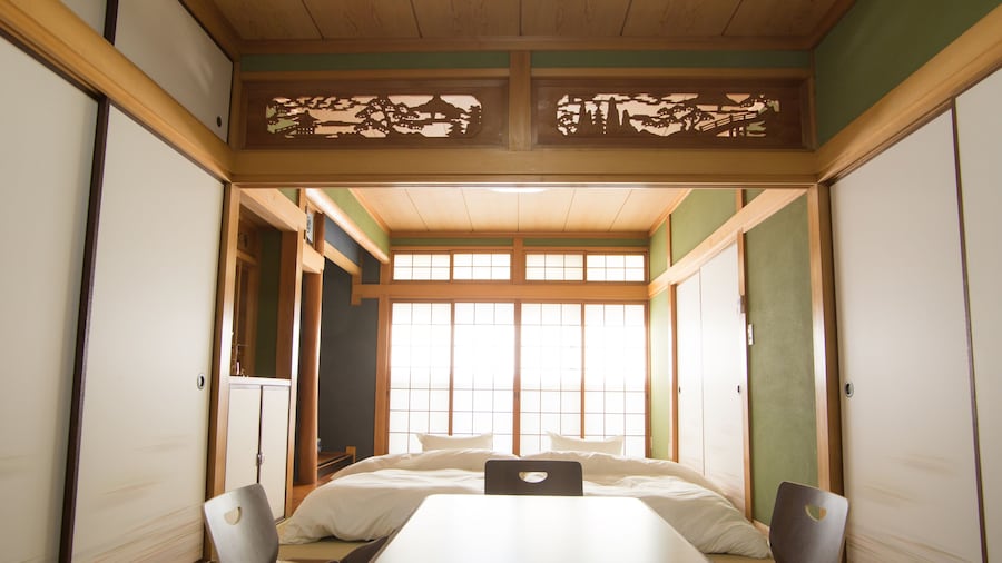 DOUGO-YADO Guest House