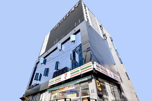 숙박 시설 정면