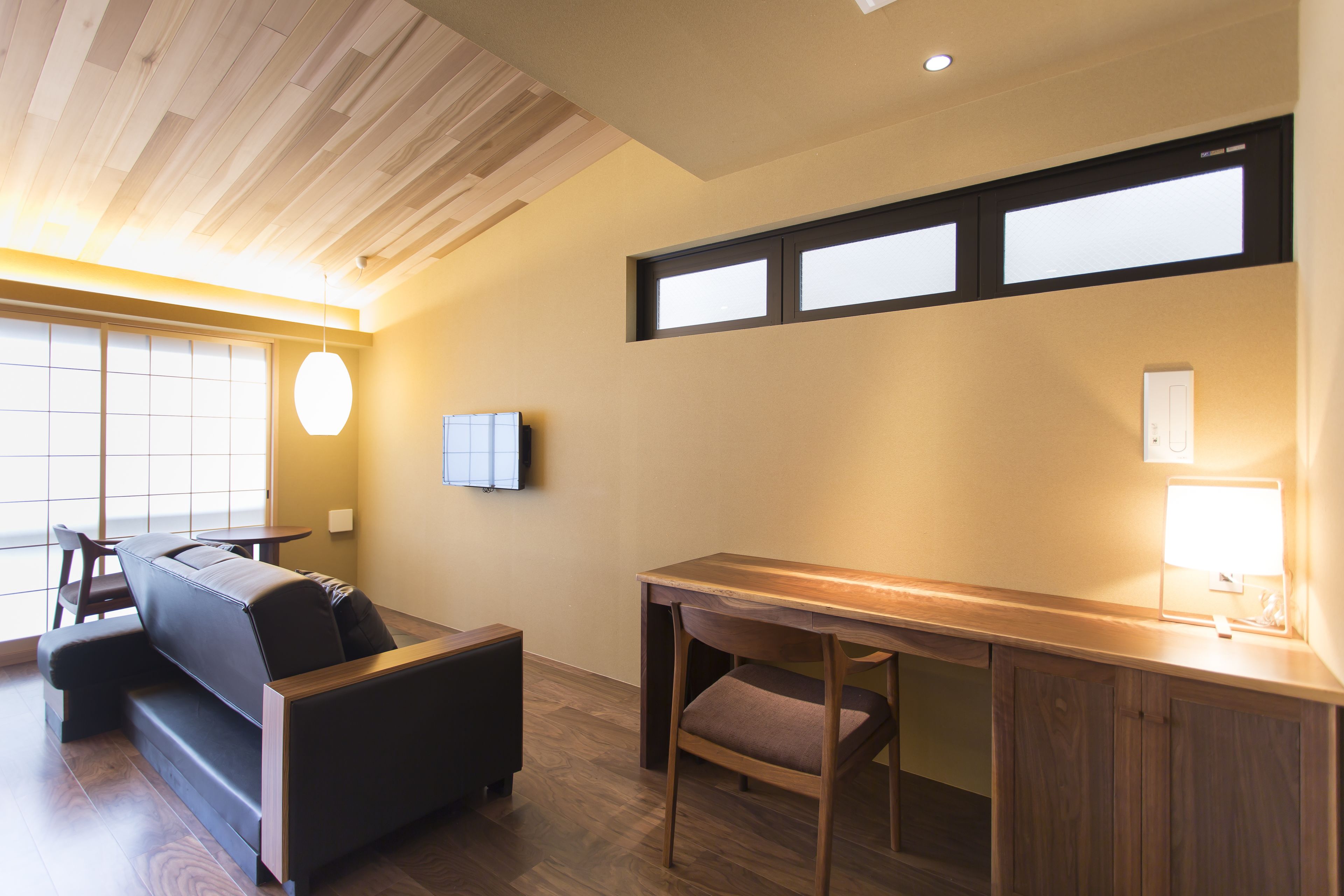 in-room safe, desk, free wifi, bed sheets